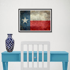 Ezposterprints - Texas Style Lonely Star USA Flag Poster - 18x12 ambiance display photo sample