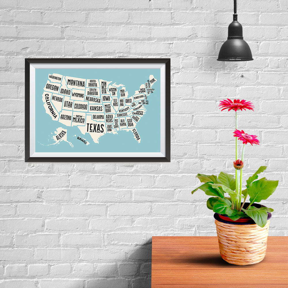 Ezposterprints - The United States of America States Map in Blue and White - 12x08 ambiance display photo sample